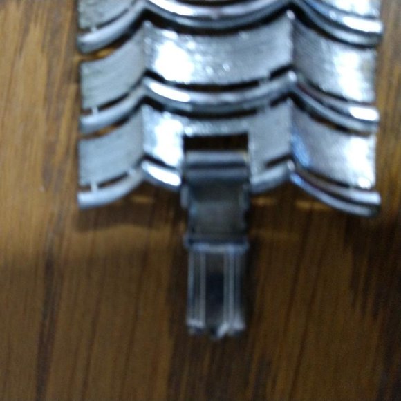 Vintage Silver Lisner Bracelet - Picture 4 of 5